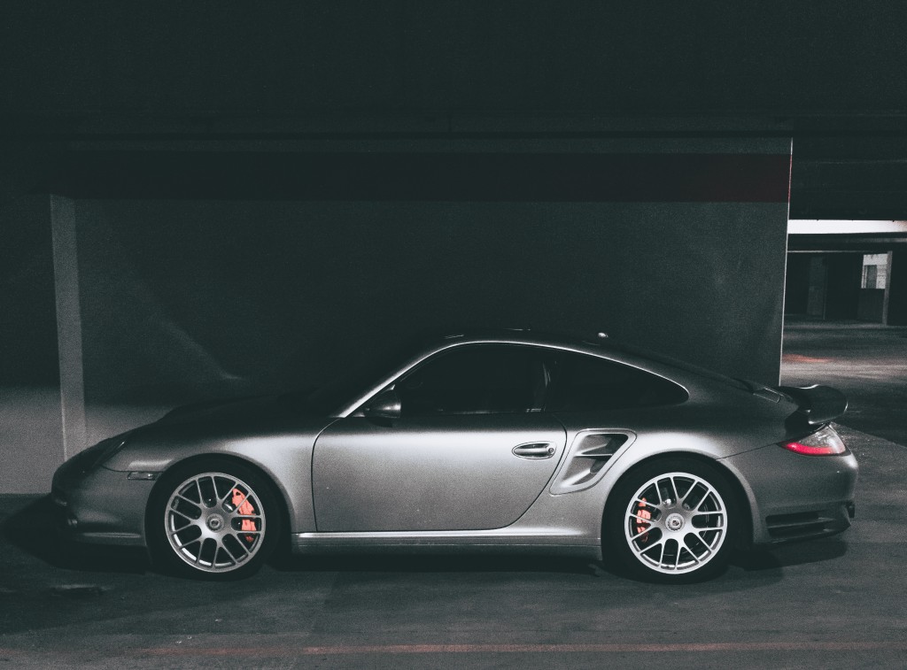 Dark window tinting Dark window tinting